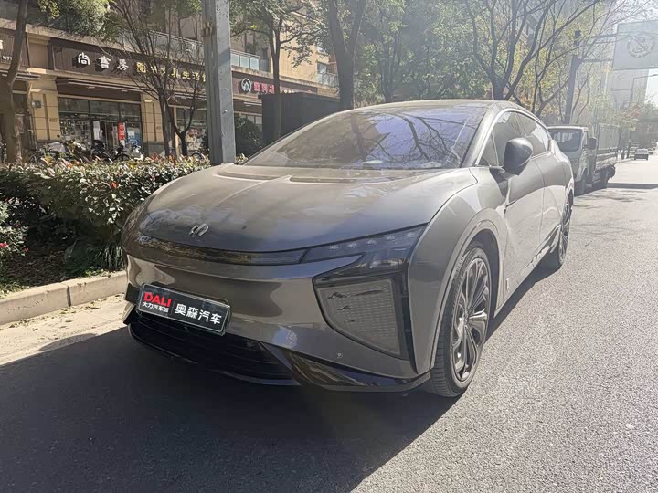 Фото 1 - HiPhi X