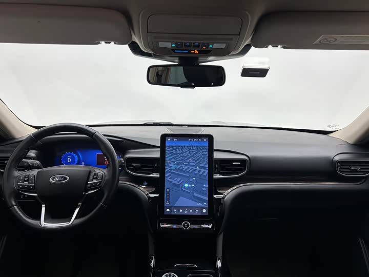 Фото 7 - Ford Explorer