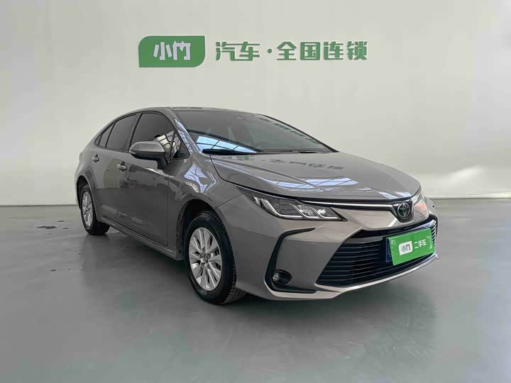 Фото 3 - Toyota Corolla