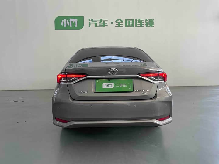 Фото 4 - Toyota Corolla