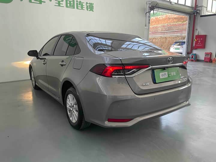 Фото 6 - Toyota Corolla