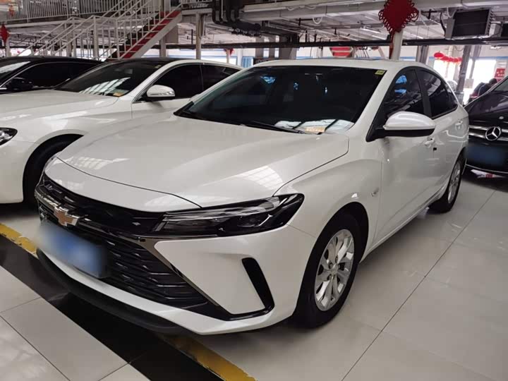 Фото 2 - Chevrolet Monza