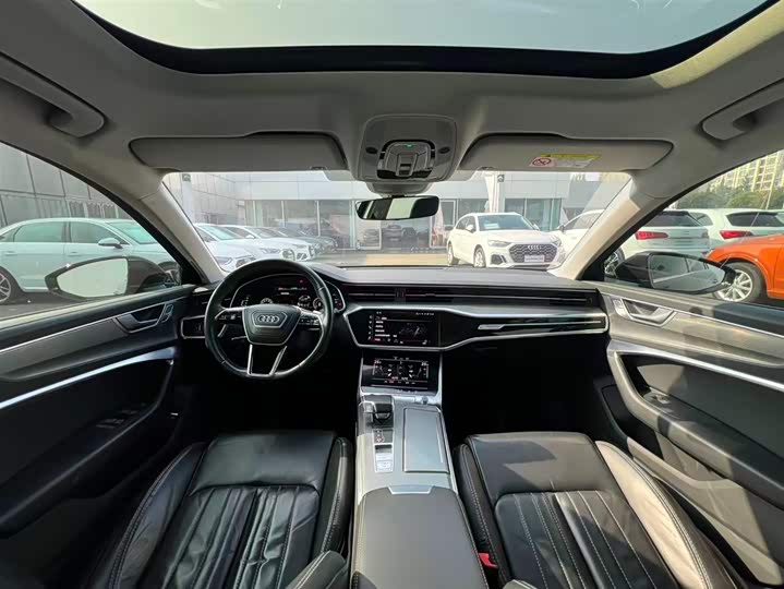 Фото 14 - Audi A6L