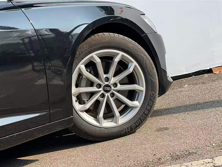 Фото 8 - Audi A6L