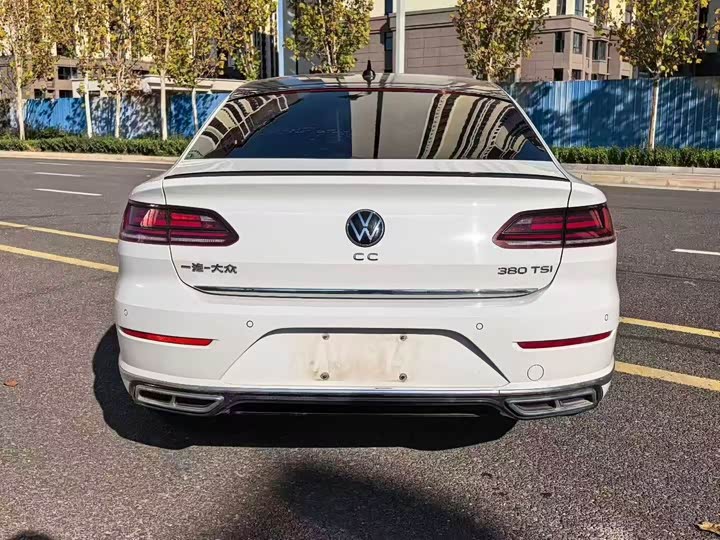 Фото 14 - Volkswagen CC