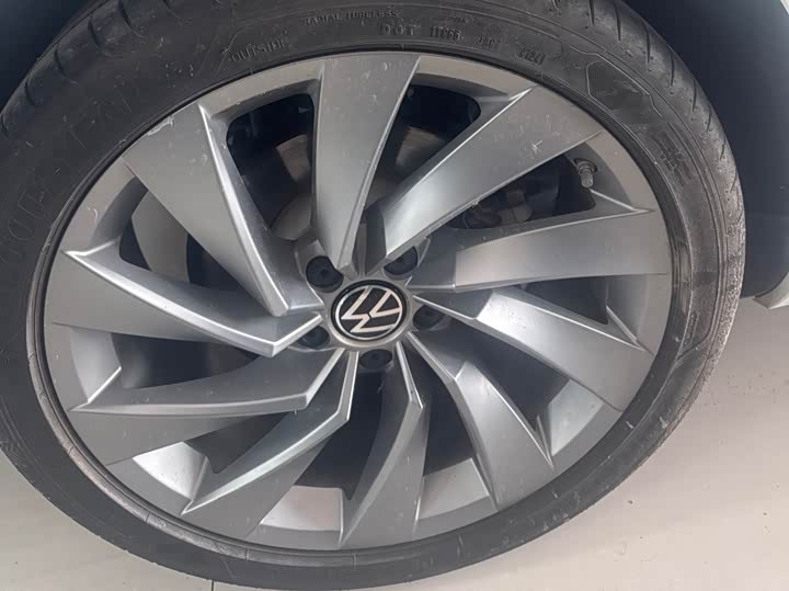 Фото 4 - Volkswagen CC