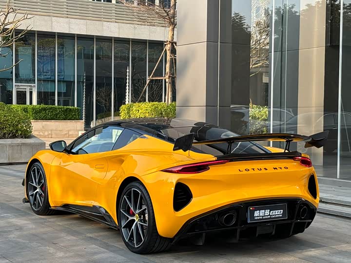 Фото 7 - Lotus Emira