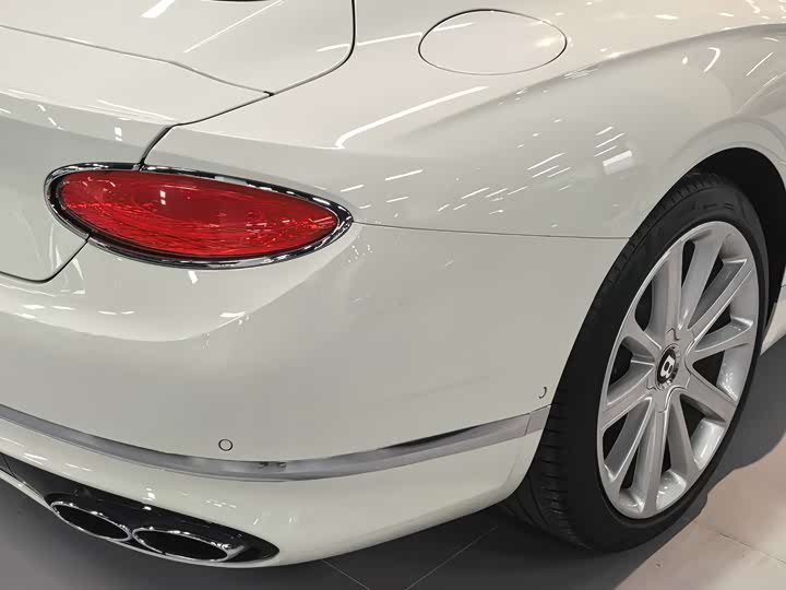 Фото 8 - Bentley Continental GT