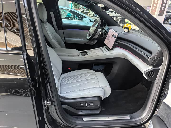 Фото 20 - Nio ES6