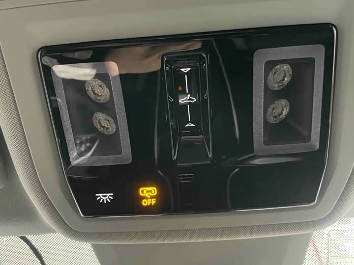 Фото 11 - Volkswagen Lamando L