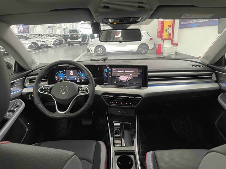 Фото 22 - Volkswagen Lamando L