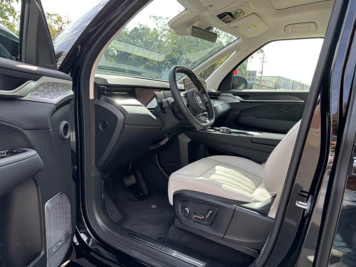 Фото 9 - Zeekr 009