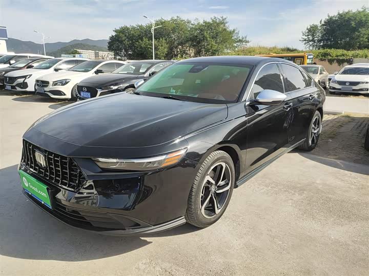 Фото 1 - Honda Accord