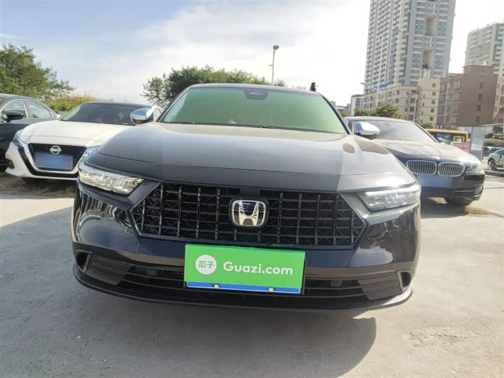 Фото 3 - Honda Accord