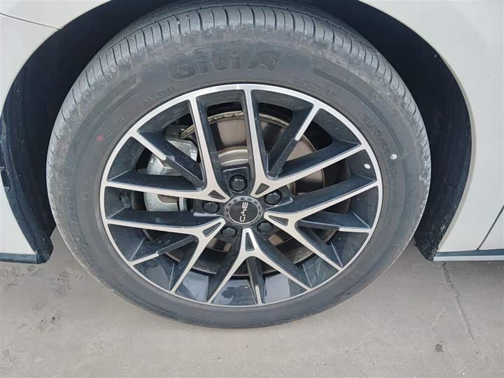 Фото 23 - BYD Seal 07 DM-i Hybrid