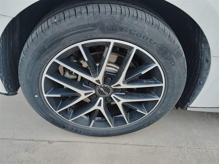 Фото 26 - BYD Seal 07 DM-i Hybrid