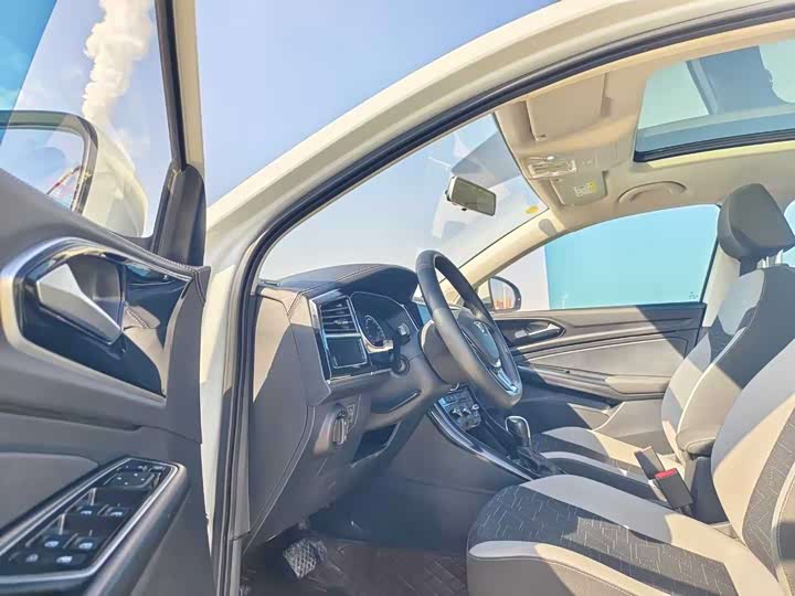 Фото 7 - Jetta VS7