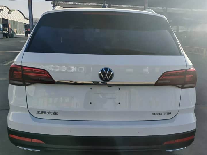Фото 2 - Volkswagen Tharu