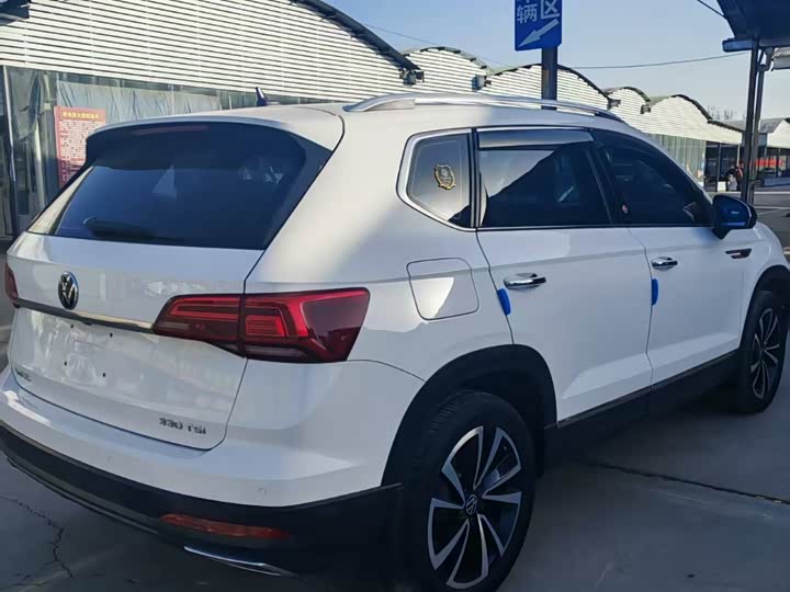 Фото 3 - Volkswagen Tharu