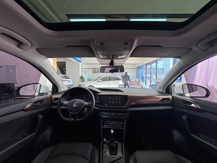 Фото 17 - Volkswagen Tharu