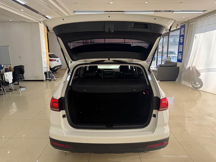 Фото 20 - Volkswagen Tharu