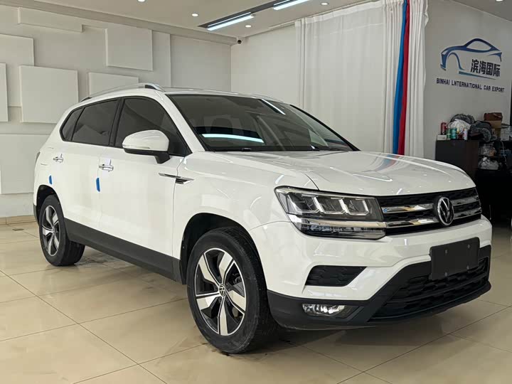 Фото 3 - Volkswagen Tharu