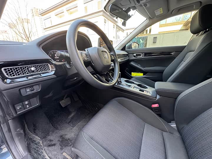 Фото 4 - Honda Civic