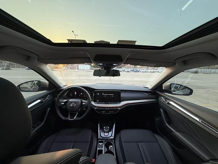 Фото 12 - Skoda Octavia Pro