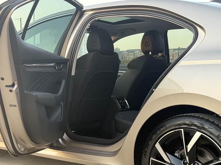 Фото 9 - Skoda Octavia Pro