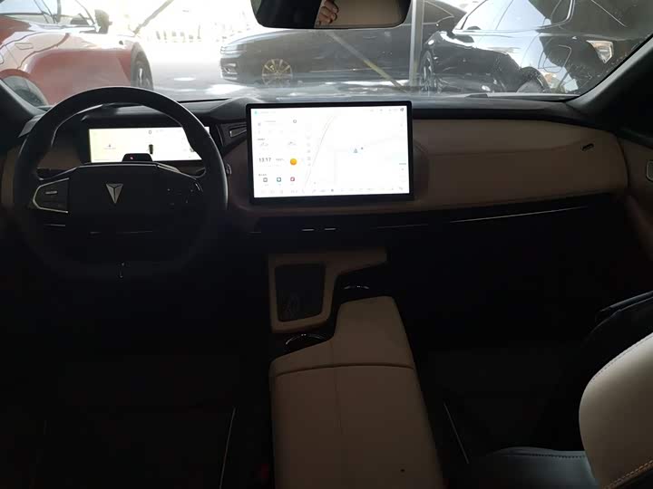 Фото 10 - Changan Deepal SL03