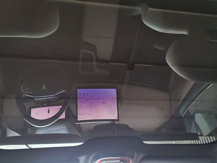 Фото 18 - Changan Deepal SL03