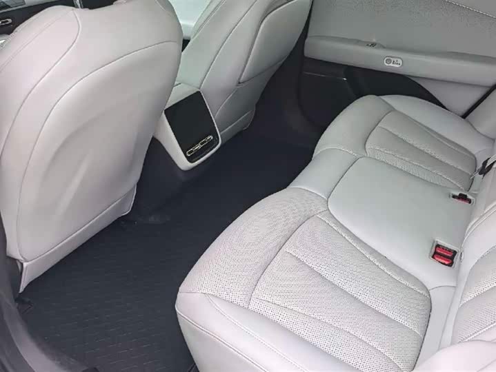 Фото 5 - XPeng F57