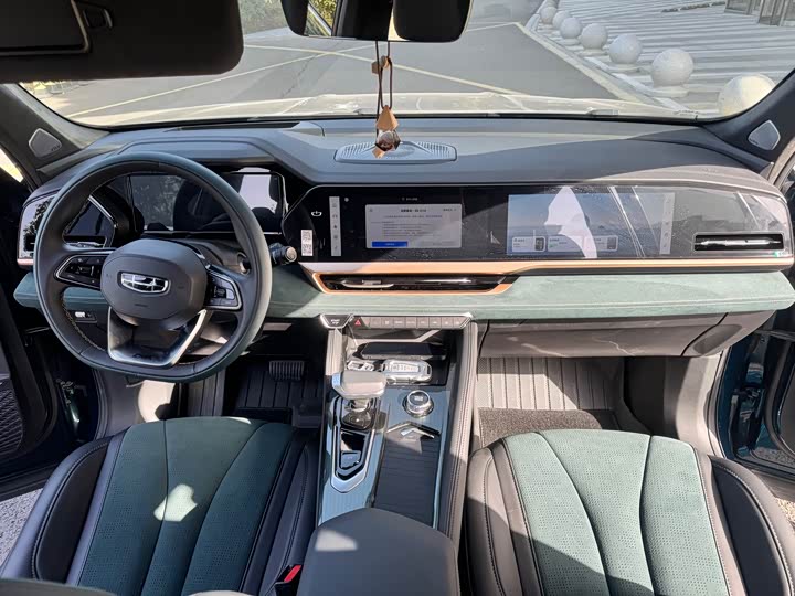 Фото 4 - Geely Monjaro