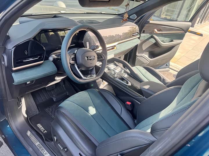 Фото 6 - Geely Monjaro