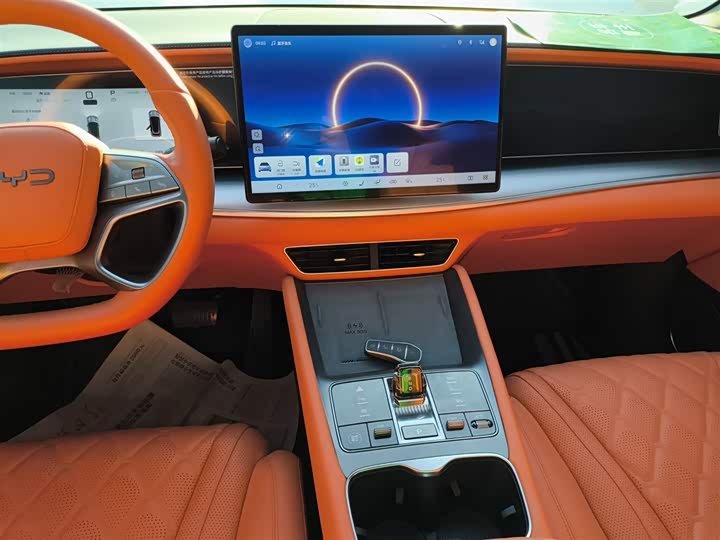 Фото 13 - BYD Sea Lion 07 EV