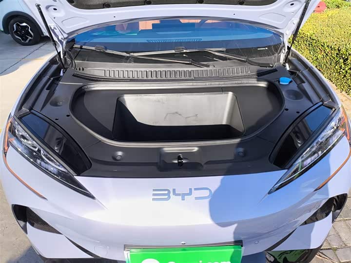 Фото 20 - BYD Sea Lion 07 EV