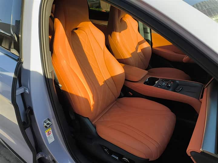 Фото 25 - BYD Sea Lion 07 EV