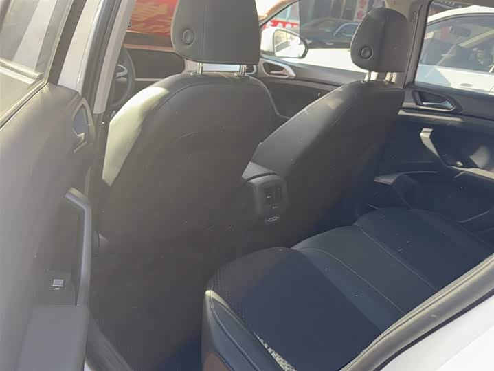 Фото 13 - Volkswagen Tacqua