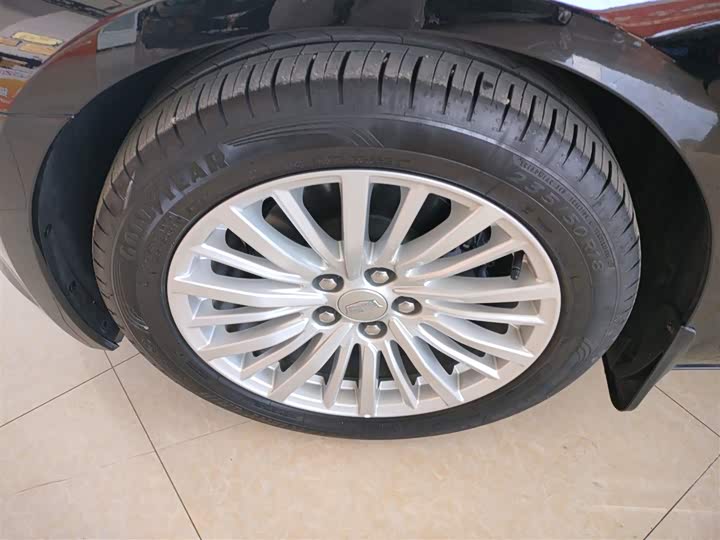 Фото 23 - Cadillac CT6