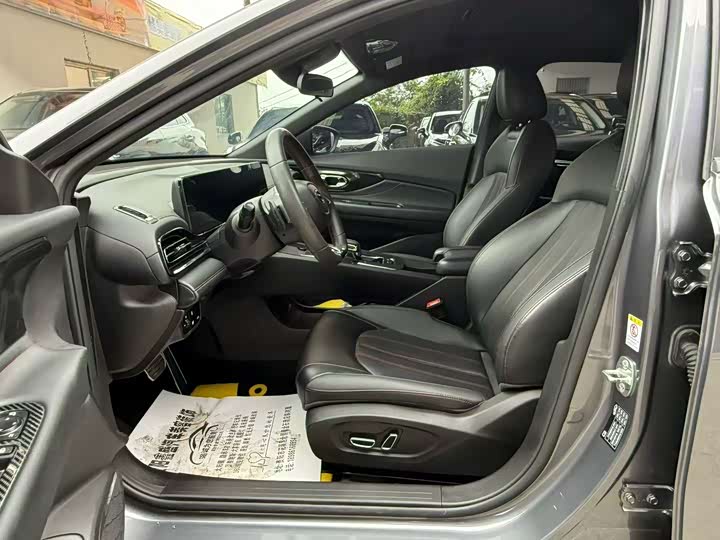 Фото 4 - GAC Trumpchi Empow R