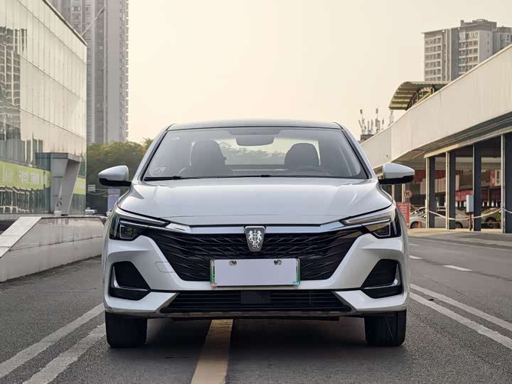 Фото 2 - Roewe i6 Max EV