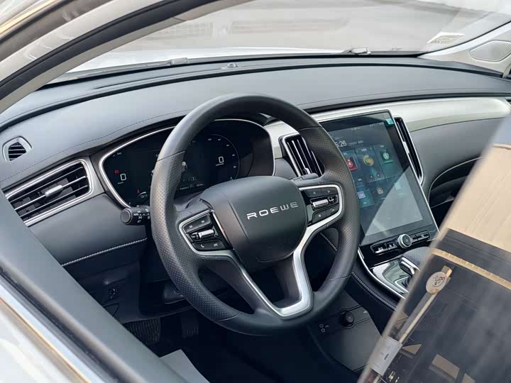 Фото 6 - Roewe i6 Max EV