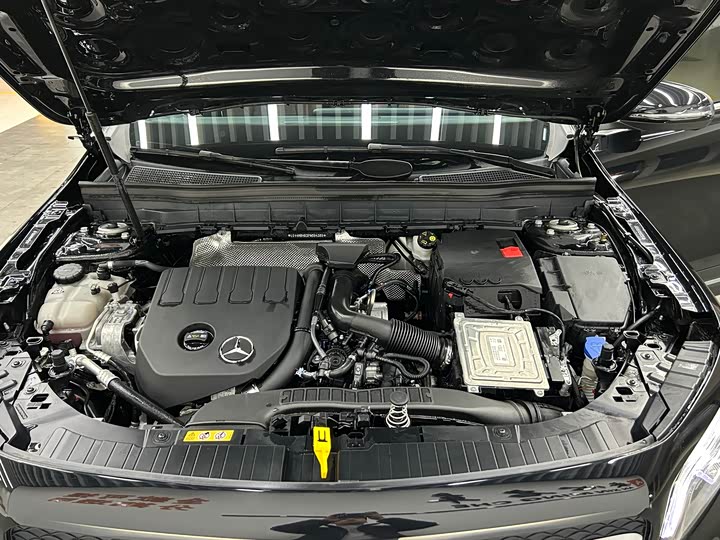 Фото 21 - Mercedes-Benz GLB-Class