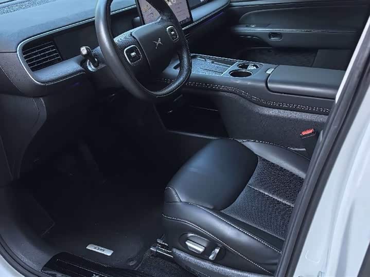 Фото 6 - XPeng G6