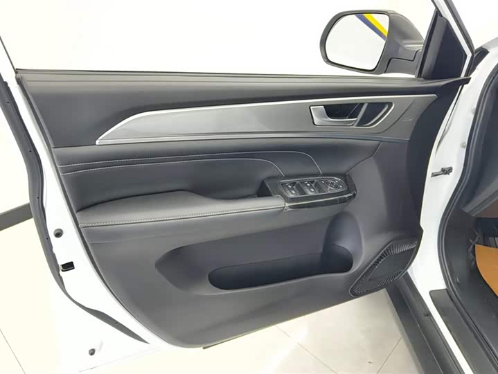 Фото 7 - Haval M6