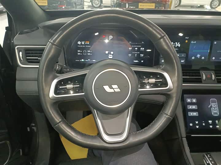 Фото 11 - LiXiang One