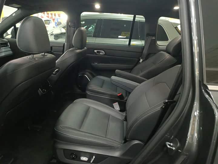 Фото 16 - LiXiang One