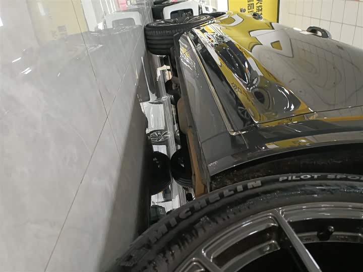 Фото 20 - LiXiang One