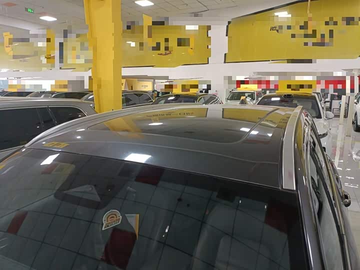 Фото 26 - LiXiang One