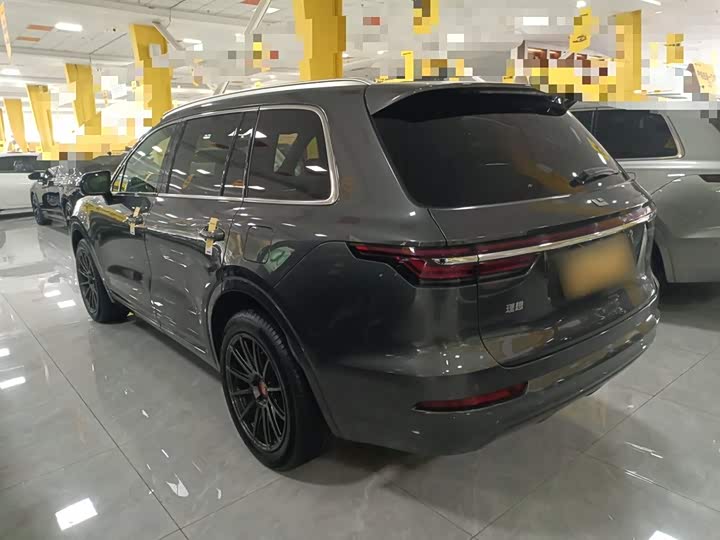 Фото 5 - LiXiang One